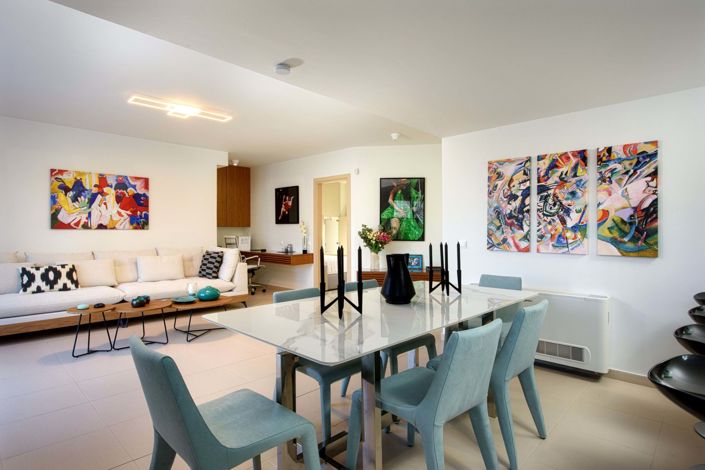 Image No.13-8 Bed House for sale