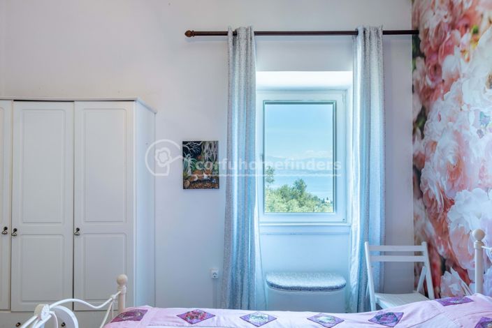 Image No.13-3 Bed House for sale