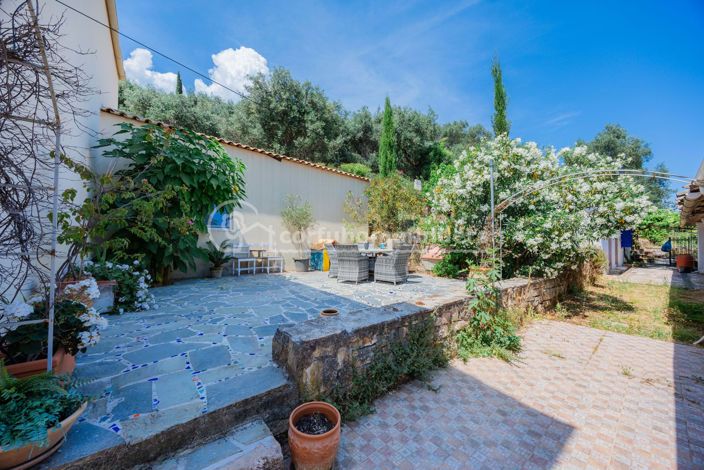 Image No.17-3 Bed House for sale