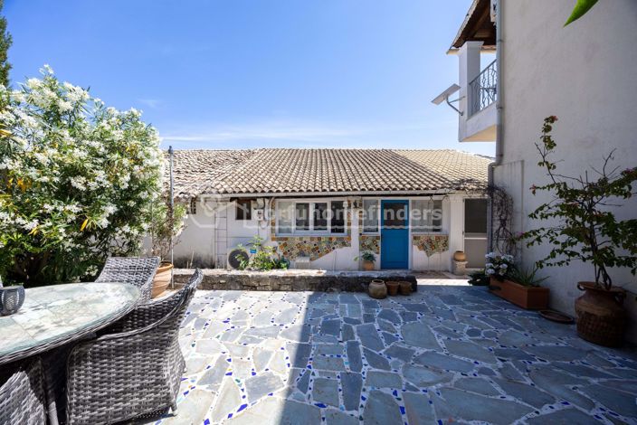Image No.18-3 Bed House for sale