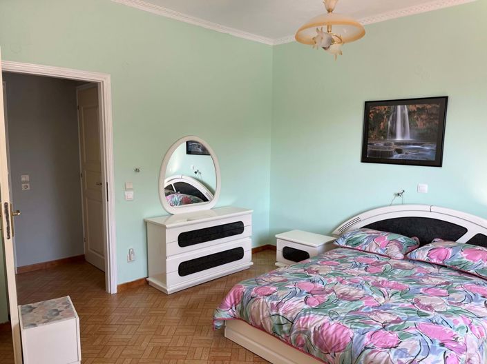 Image No.12-4 Bed House for sale