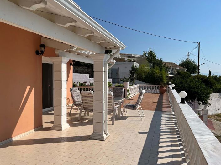 Image No.19-4 Bed House for sale