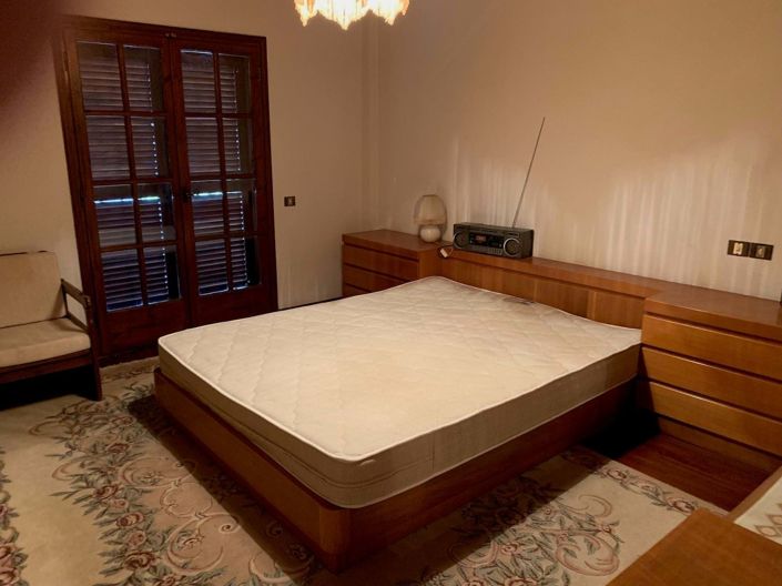 Image No.7-5 Bed House for sale