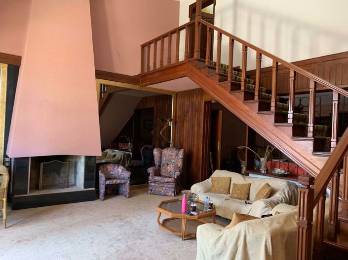 Image No.9-5 Bed House for sale