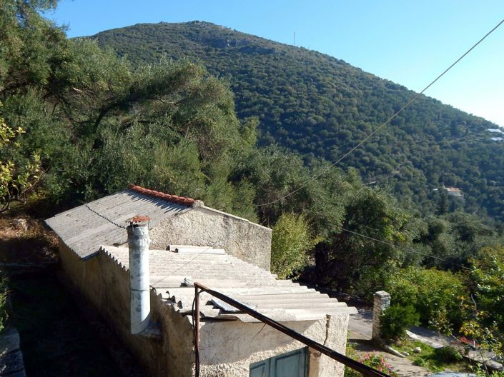 Image No.8-5 Bed House for sale