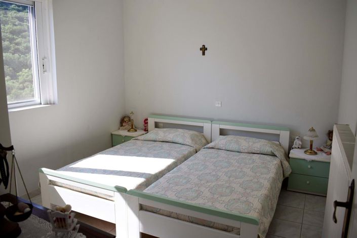 Image No.9-3 Bed House for sale