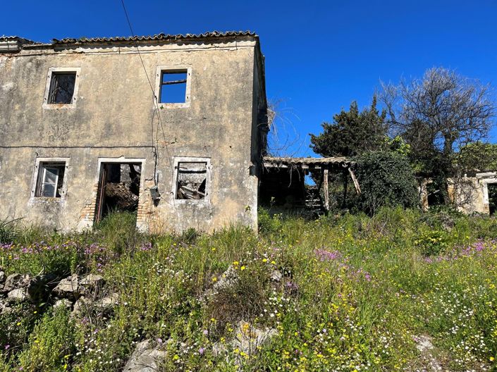 Image No.1-Propriété à vendre à Corfou