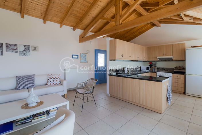 Image No.10-3 Bed House for sale