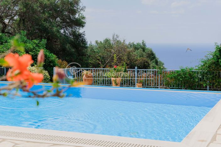 Image No.22-3 Bed House for sale