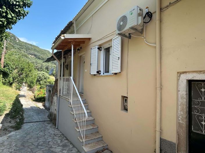 Image No.2-2 Bed House for sale