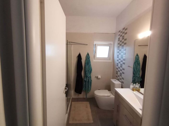 Image No.9-4 Bed House for sale