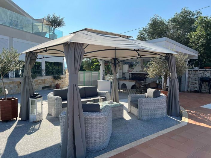 Image No.5-Maison de 9 chambres à vendre à Kassiopi