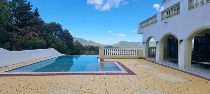 Image No.2-4 Bed House for sale