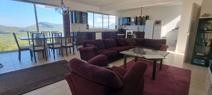 Image No.6-4 Bed House for sale
