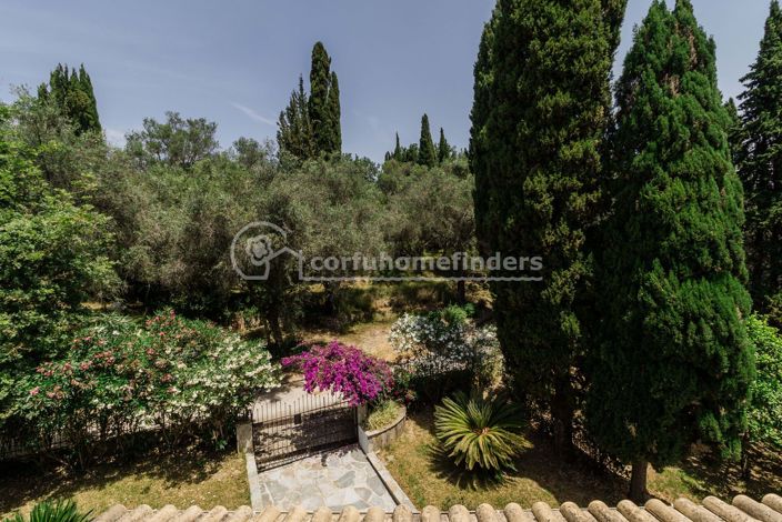 Image No.14-3 Bed House for sale