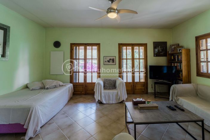 Image No.18-3 Bed House for sale