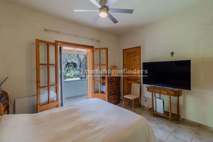 Image No.21-3 Bed House for sale