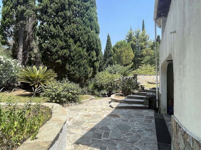 Image No.32-3 Bed House for sale