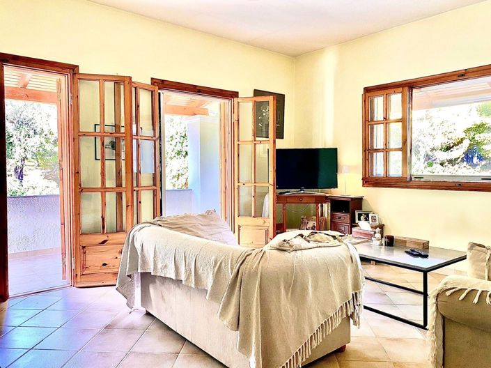 Image No.34-3 Bed House for sale