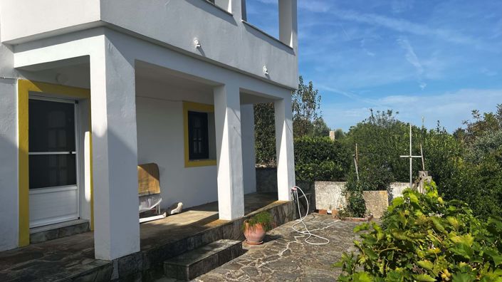 Image No.10-2 Bed House for sale