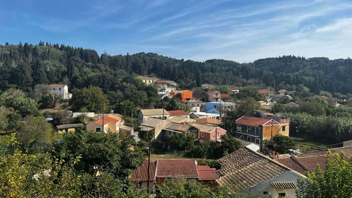 Image No.13-2 Bed House for sale