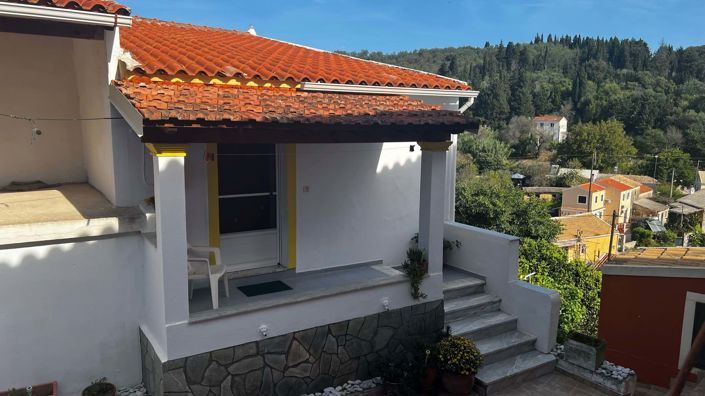 Image No.2-2 Bed House for sale