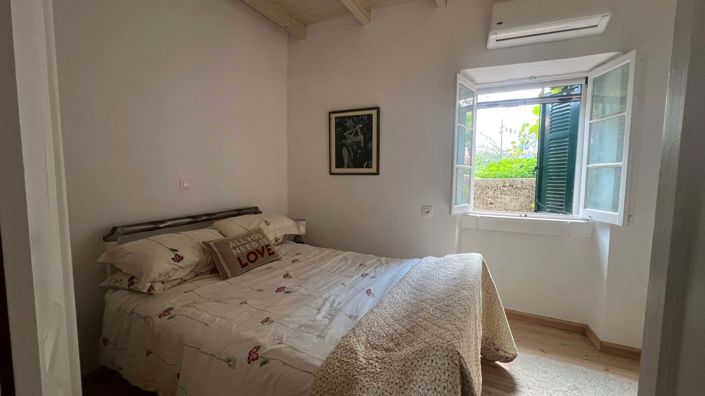 Image No.12-3 Bed House for sale