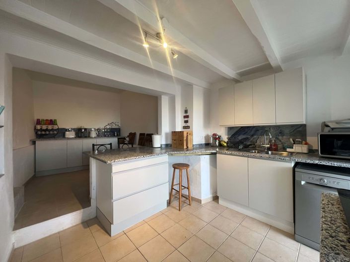 Image No.3-3 Bed House for sale