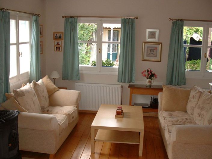 Image No.10-3 Bed House for sale