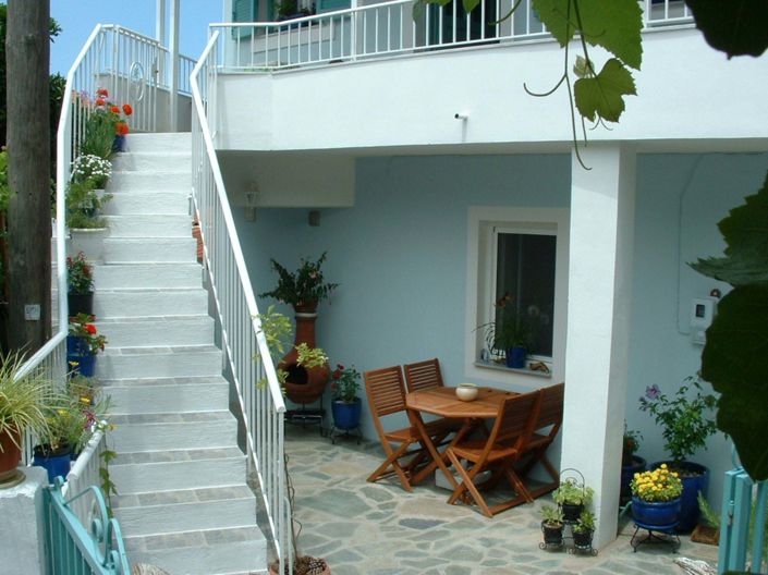 Image No.20-3 Bed House for sale