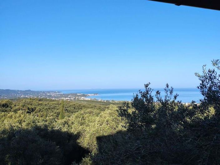 Image No.11-3 Bed House for sale