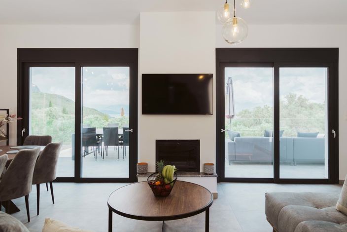 Image No.10-5 Bed House for sale