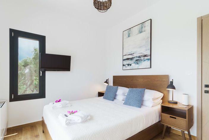 Image No.15-5 Bed House for sale