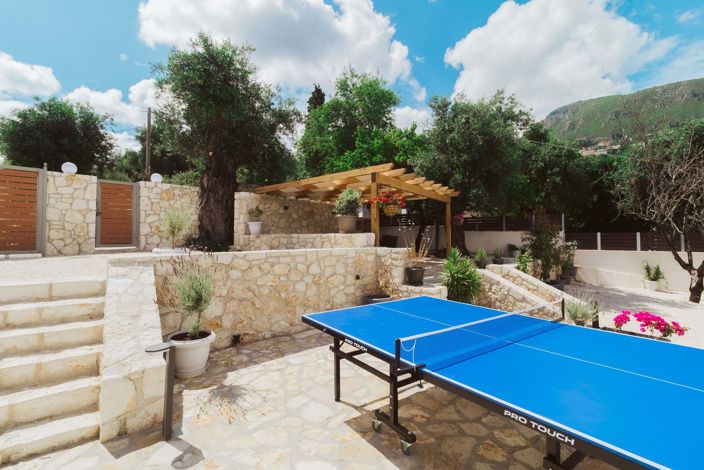 Image No.23-5 Bed House for sale