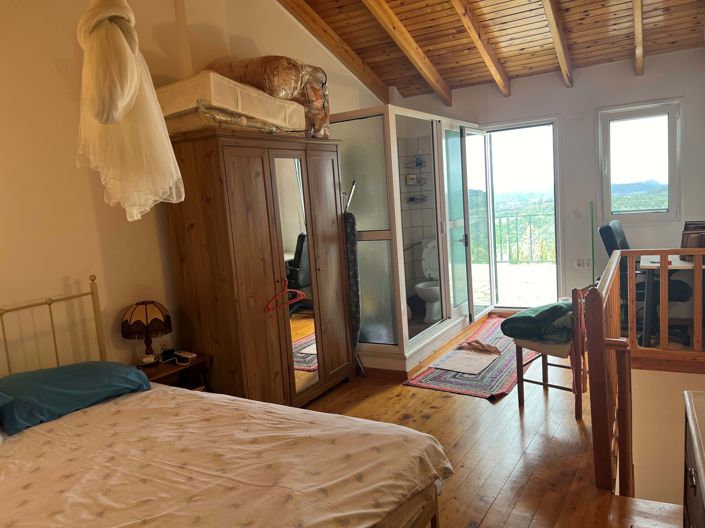 Image No.11-1 Bed House for sale