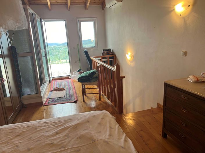 Image No.12-1 Bed House for sale