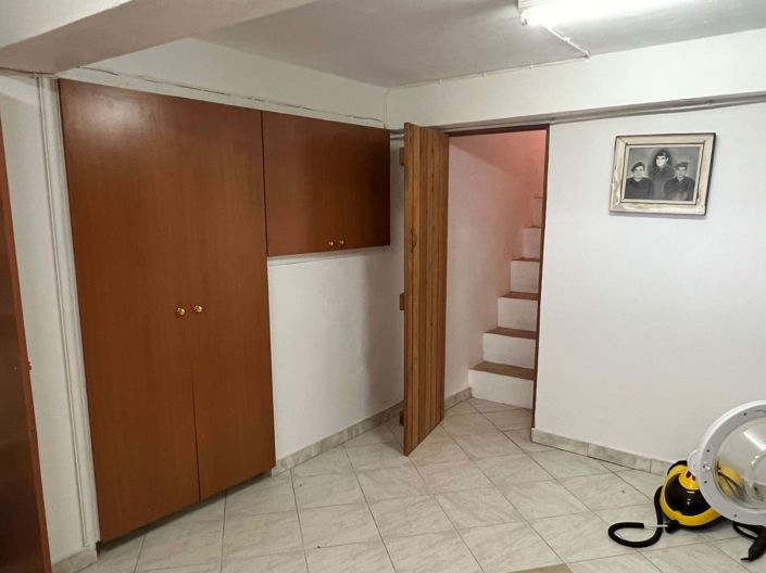 Image No.14-1 Bed House for sale