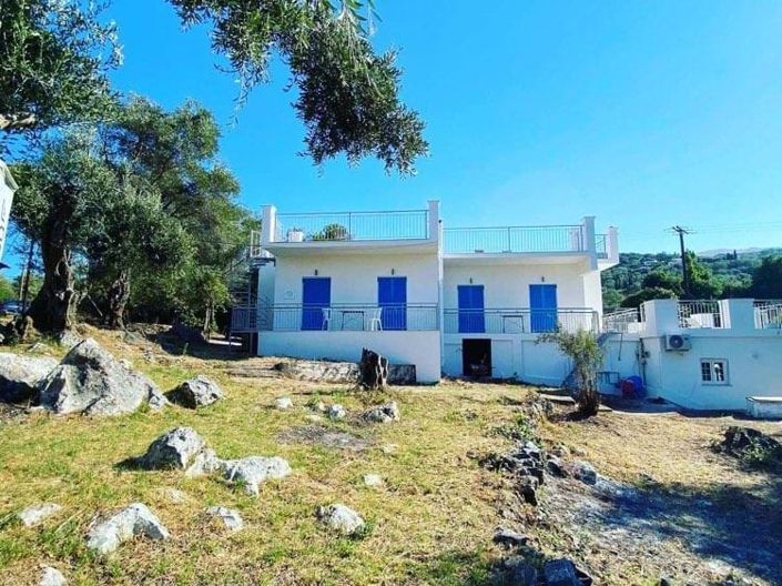 Image No.7-Propriété de 6 chambres à vendre à Kassiopi