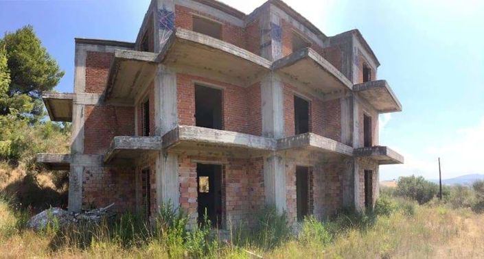 Image No.4-9 Bed House for sale