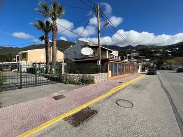 4b8cd6b9-373e-4120-8ffb-a021842f1d6d