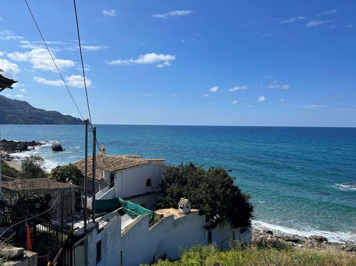 Image No.2-Maison de 2 chambres à vendre à Corfou