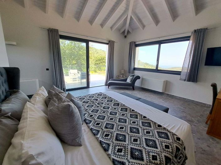 Image No.18-3 Bed House for sale