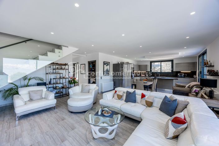 Image No.3-Maison de 3 chambres à vendre à Corfou