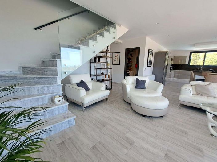 Image No.9-3 Bed House for sale