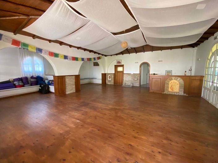 Image No.6-6 Bed House for sale