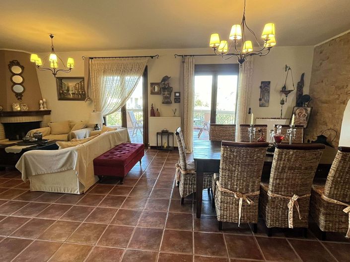 Image No.4-Maison de 5 chambres à vendre à Dassia