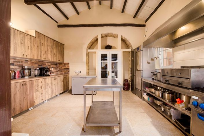 Image No.10-9 Bed House for sale