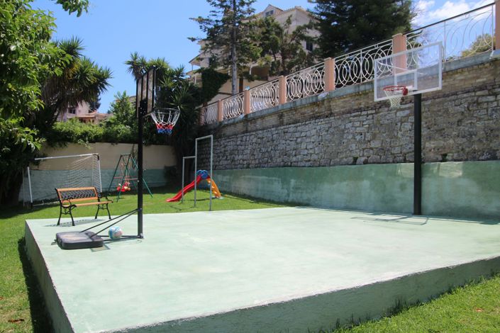 Image No.21-9 Bed House for sale