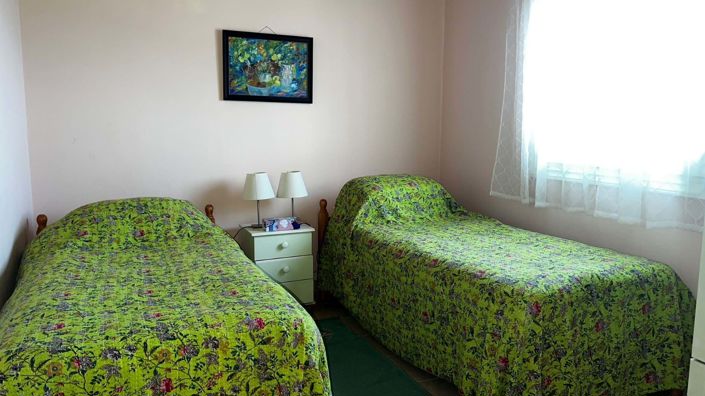 Image No.12-3 Bed House for sale