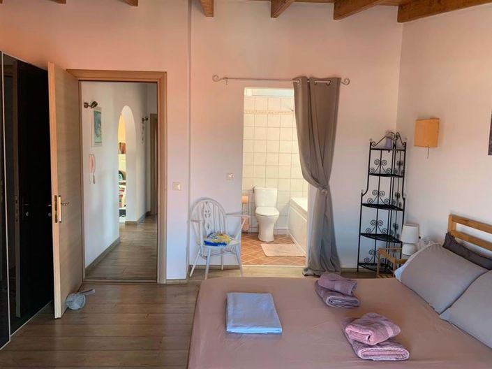 Image No.8-2 Bed Apartment for sale